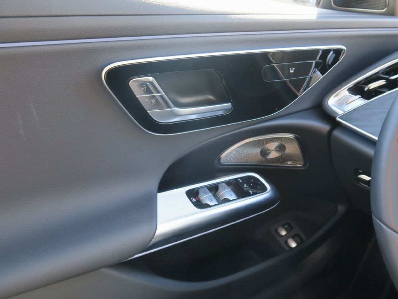 Mercedes-Benz E-Klasse – Bild 16