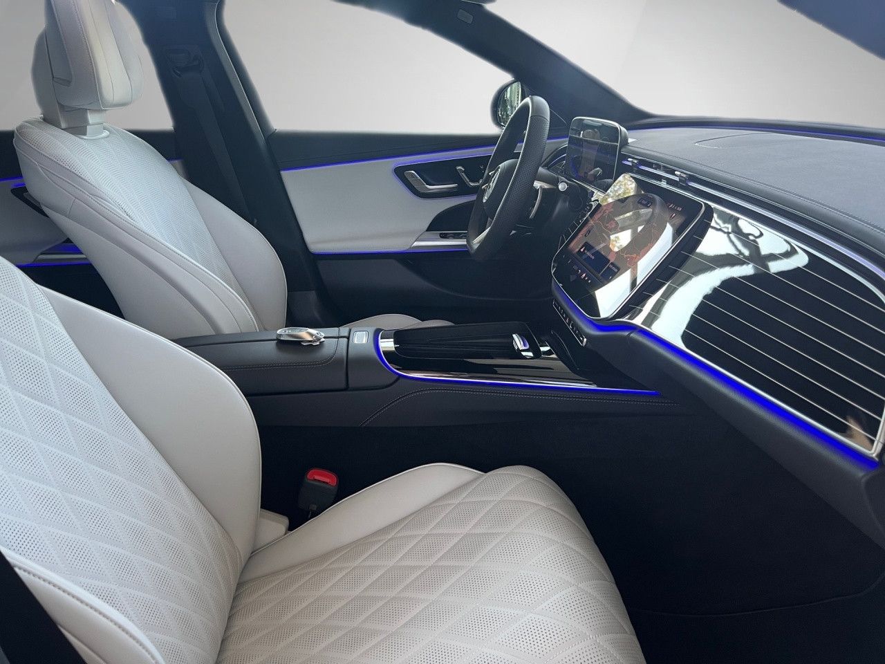Mercedes-Benz E-Klasse – Bild 25