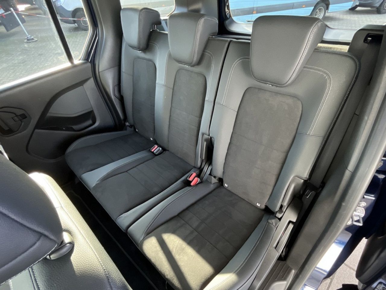 Mercedes-Benz EQT – Bild 15