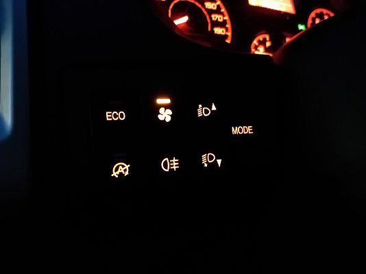 Vehicle image 14 / 14