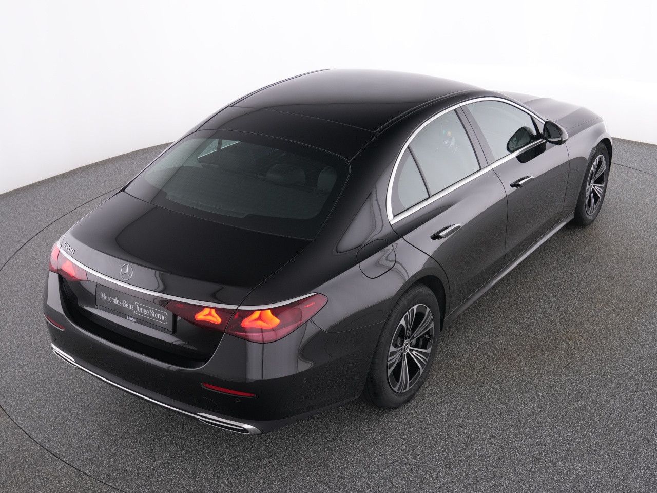 Mercedes-Benz E-Klasse – Bild 18