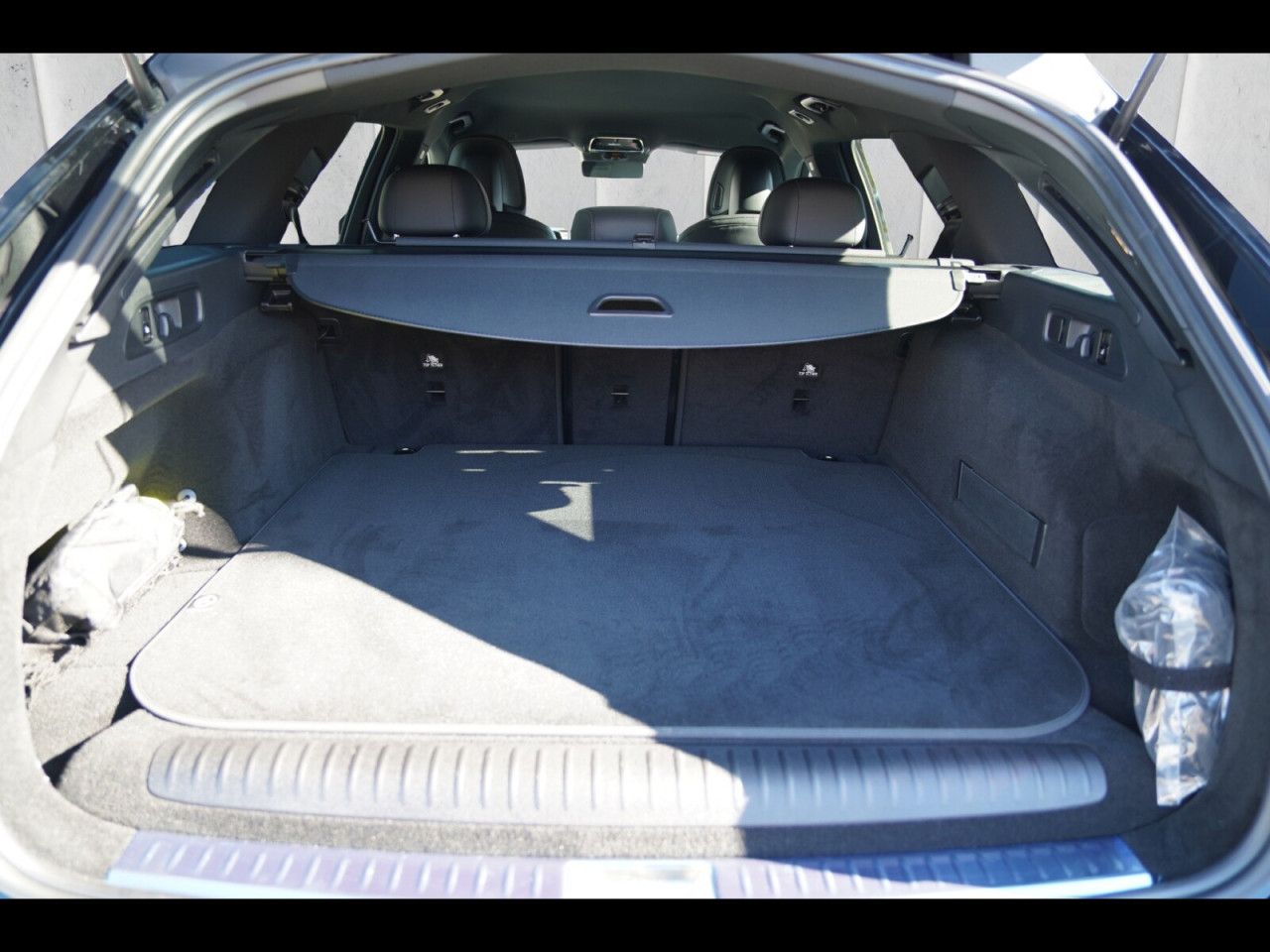 Mercedes-Benz E-Klasse – Bild 12