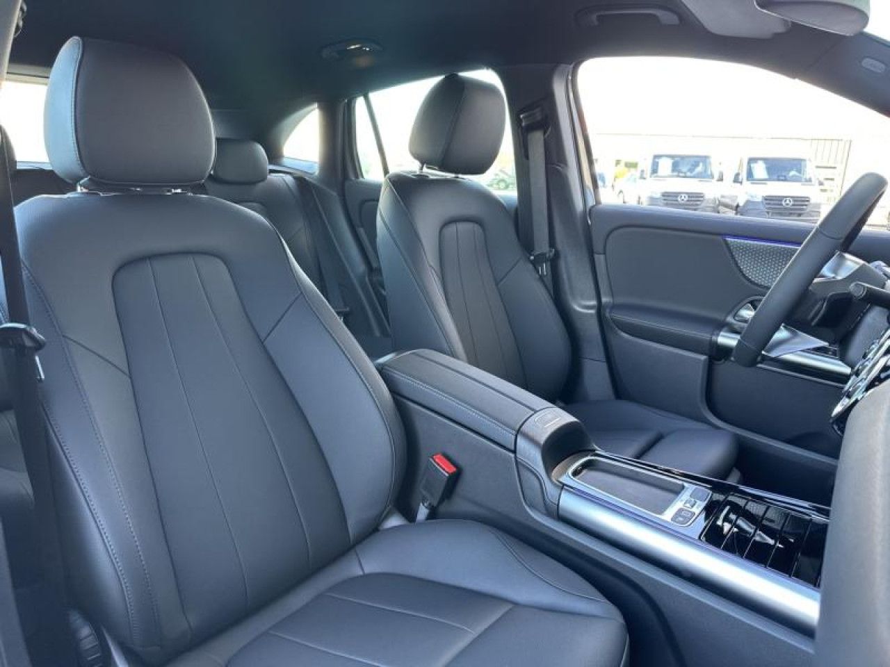 Photo du v&eacute;hicule 10 / 18