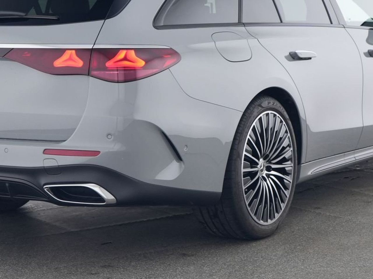 Mercedes-Benz E-Klasse – Bild 4