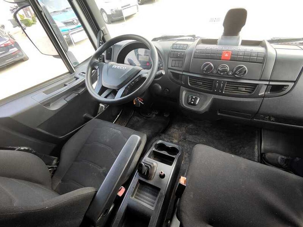 IVECO | 180E28/P ISOTERMICO CON FRIGO E SPONDA