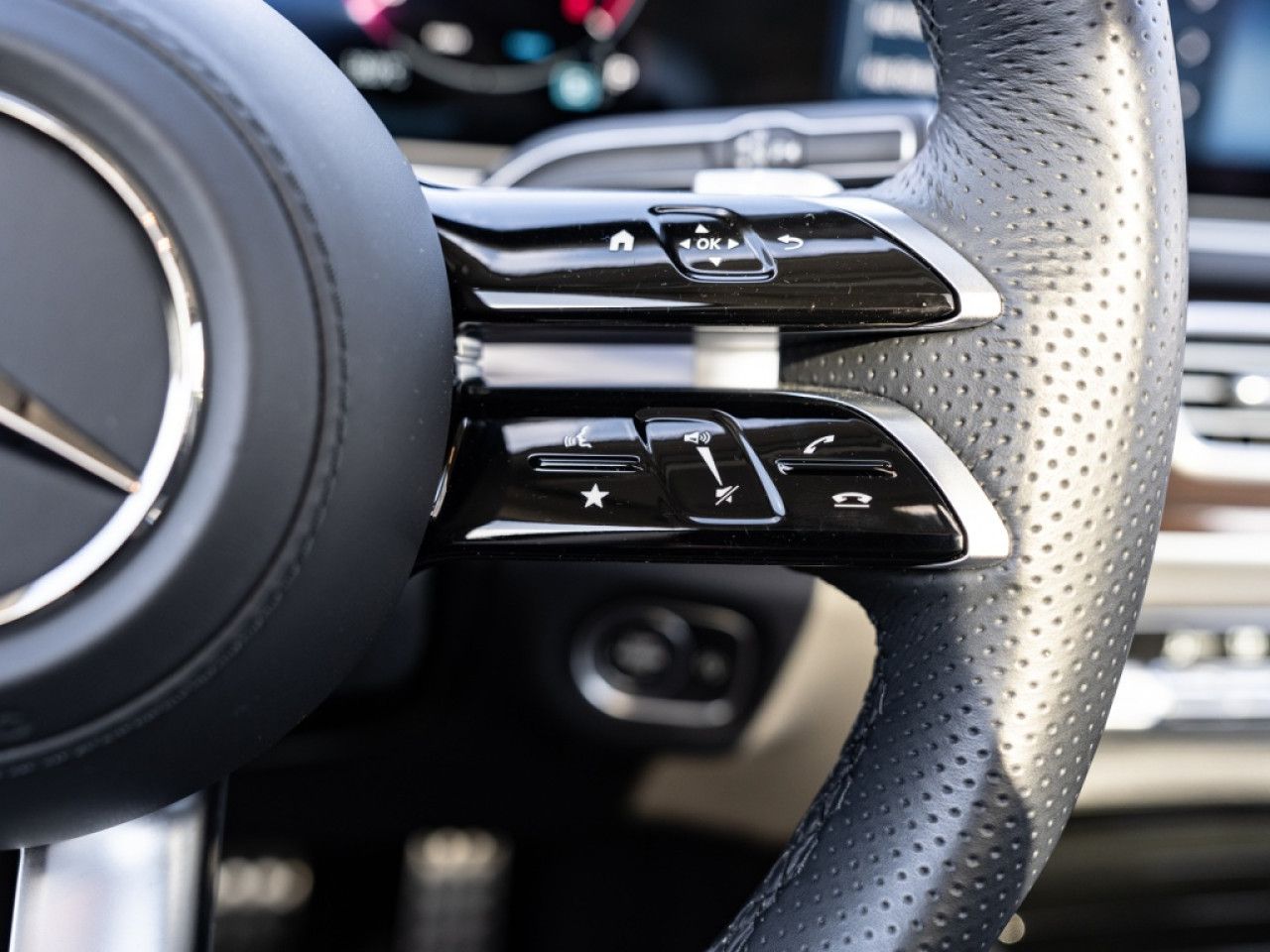 Mercedes-Benz GLS – Bild 16