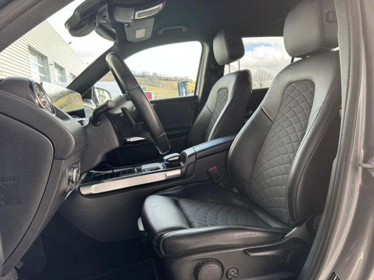 Photo du v&eacute;hicule 18 / 18