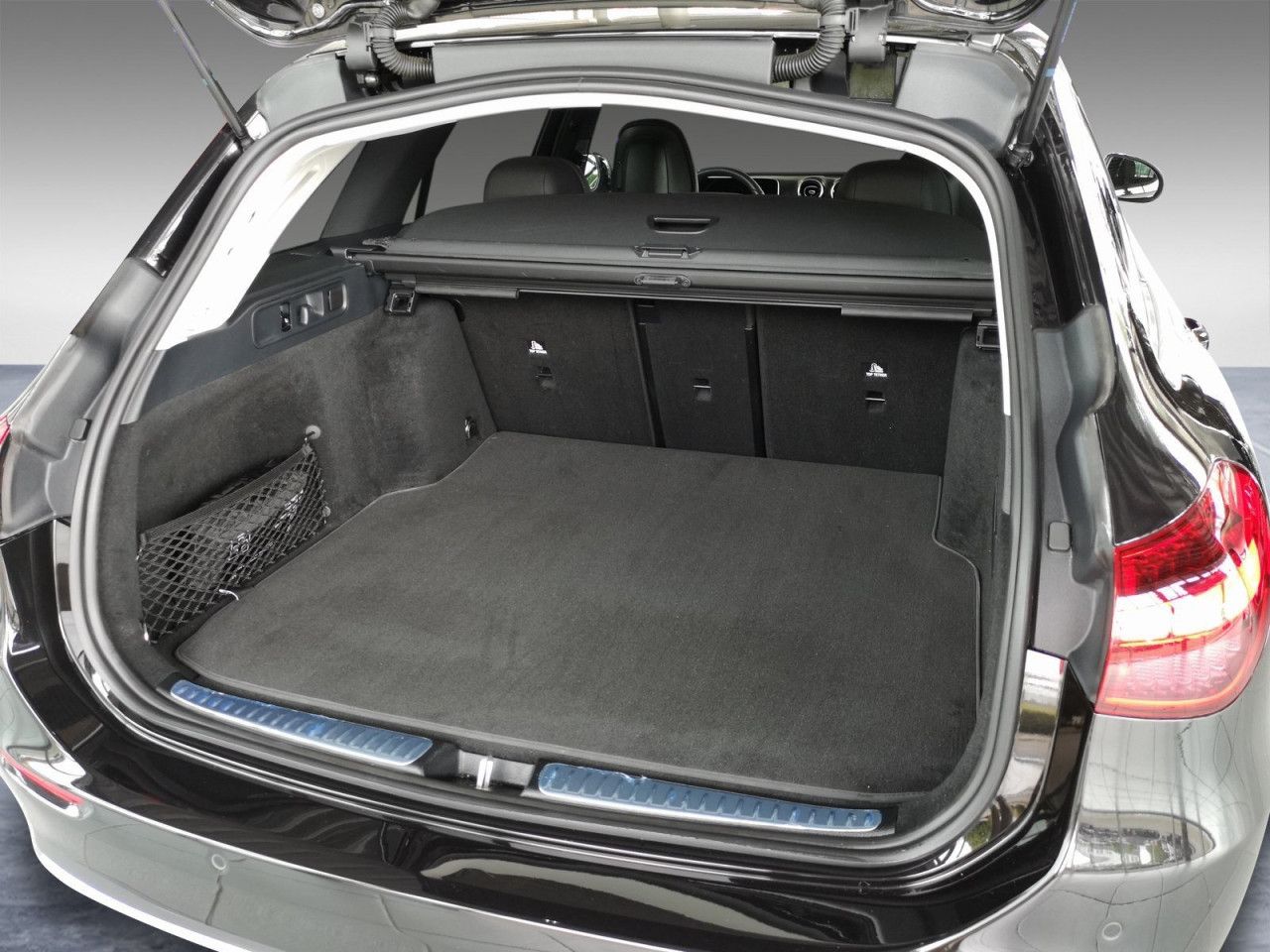 Mercedes-Benz C-Klasse – Bild 18