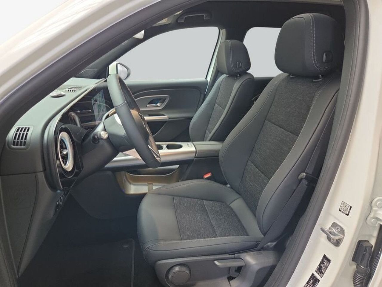 Mercedes-Benz GLB – Bild 11