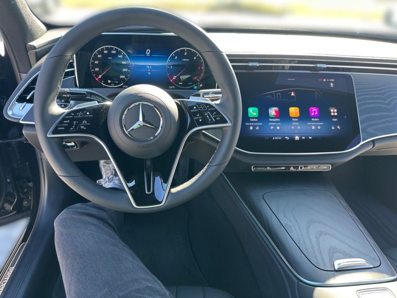 Mercedes-Benz E-Klasse – Bild 10