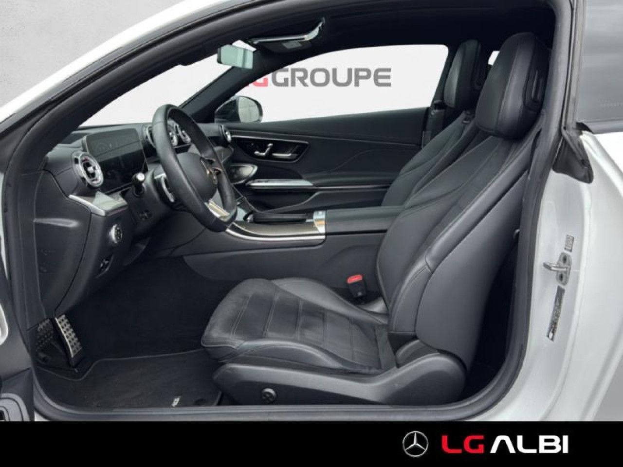 Photo du v&eacute;hicule 10 / 18