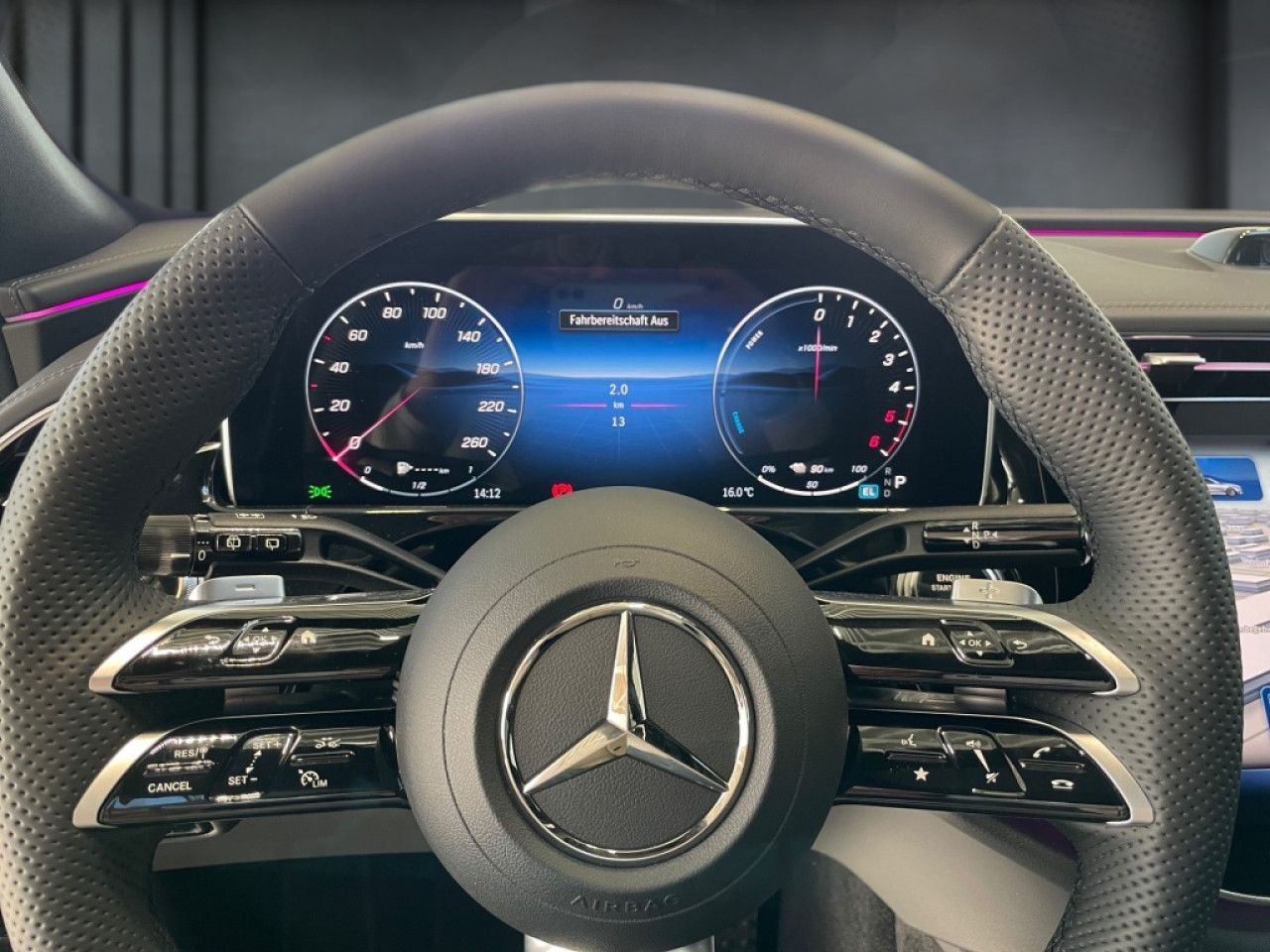 Mercedes-Benz E-Klasse – Bild 7