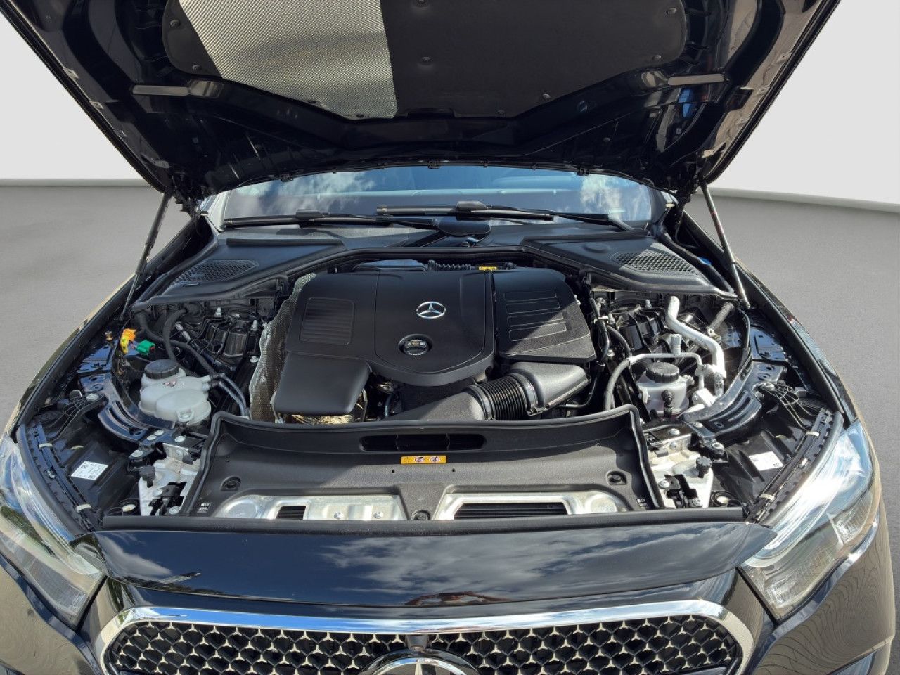 Mercedes-Benz E-Klasse – Bild 17