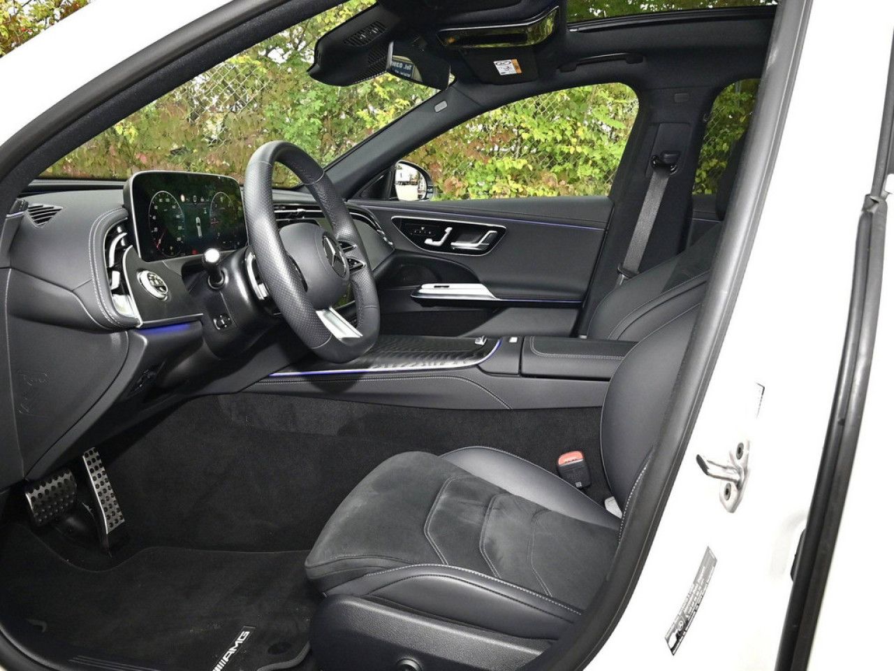 Mercedes-Benz E-Klasse – Bild 9