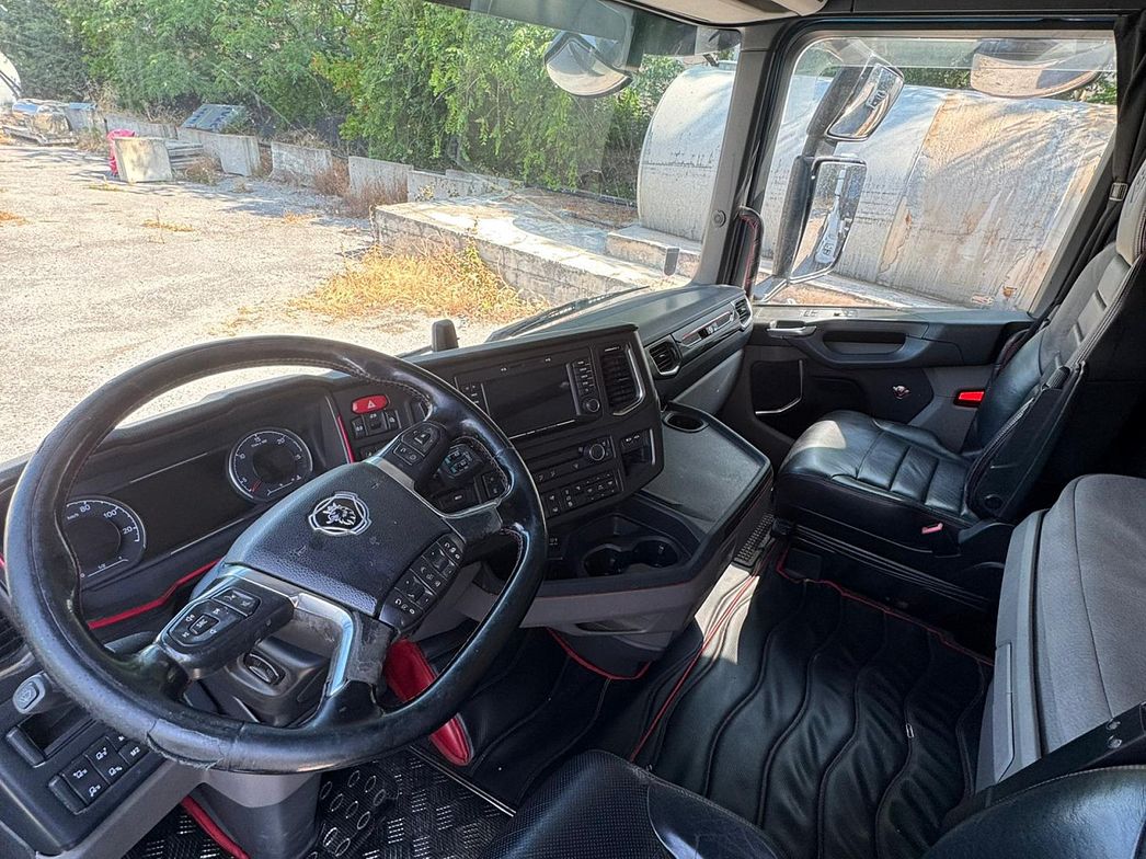 Scania | S 520 V8