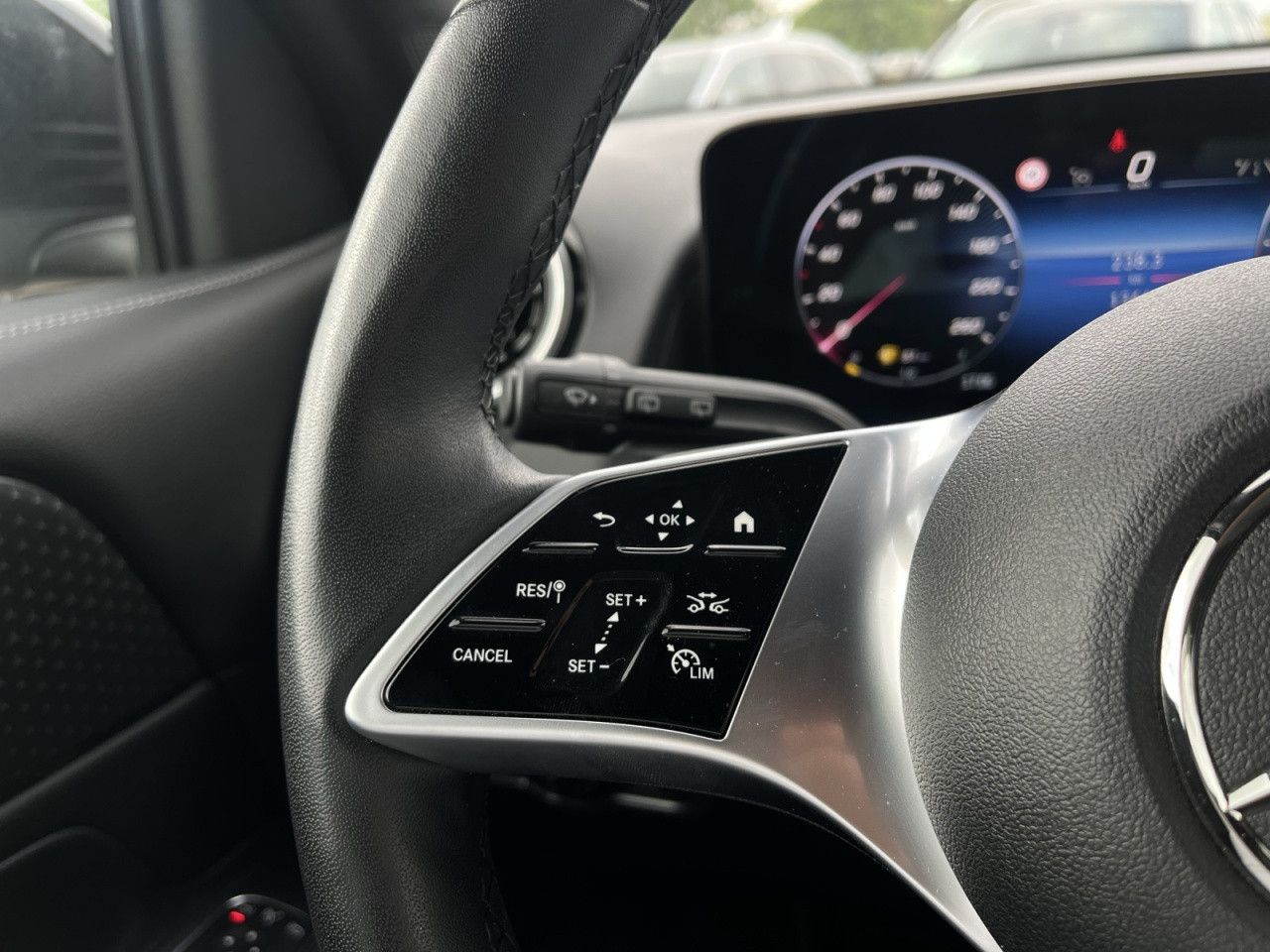 Mercedes-Benz GLB – Bild 13