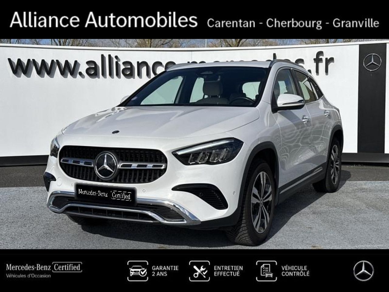 Photo du v&eacute;hicule 1 / 18