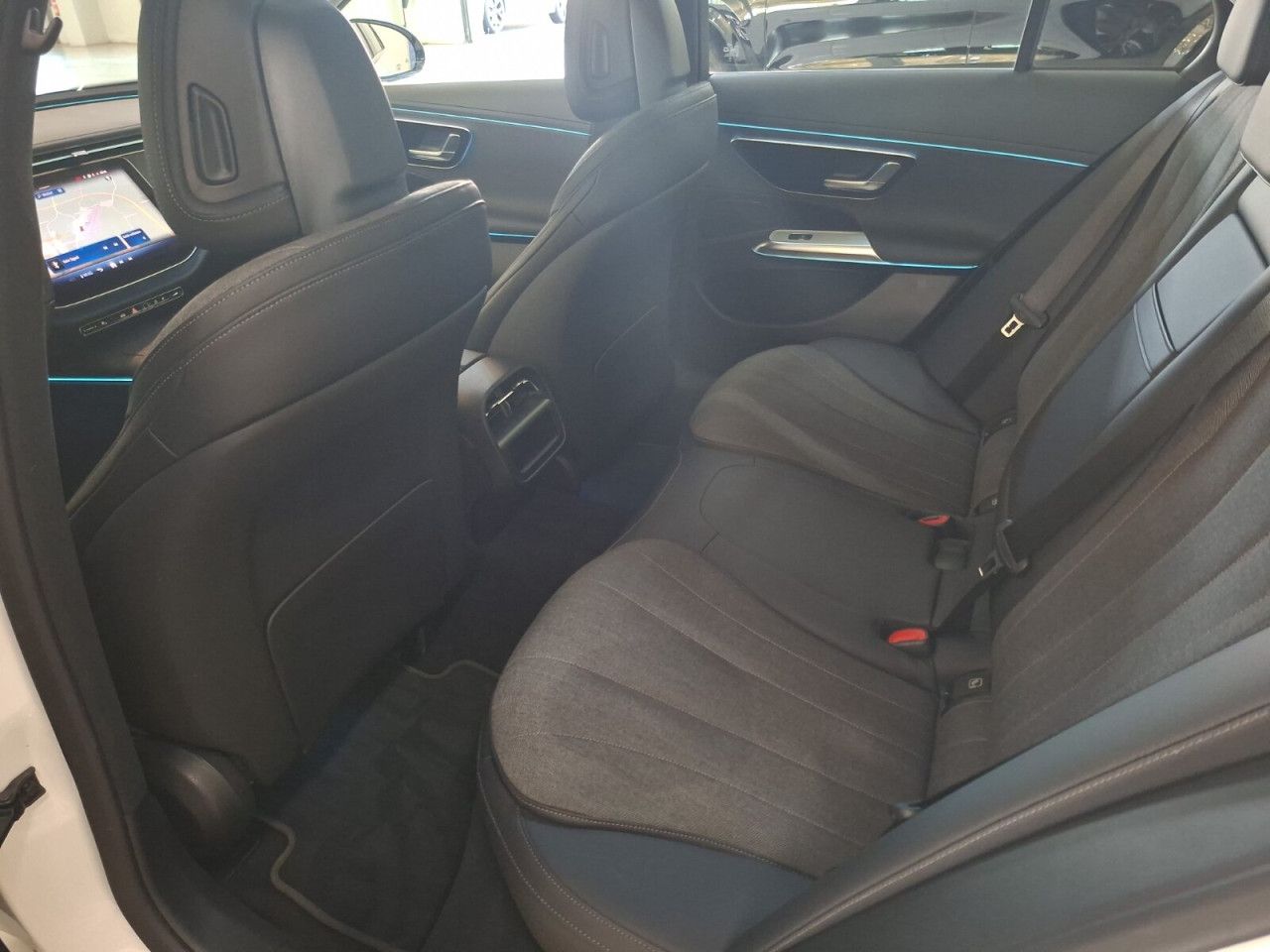 Mercedes-Benz E-Klasse – Bild 12