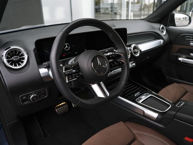 MERCEDES-BENZ GLB 2025