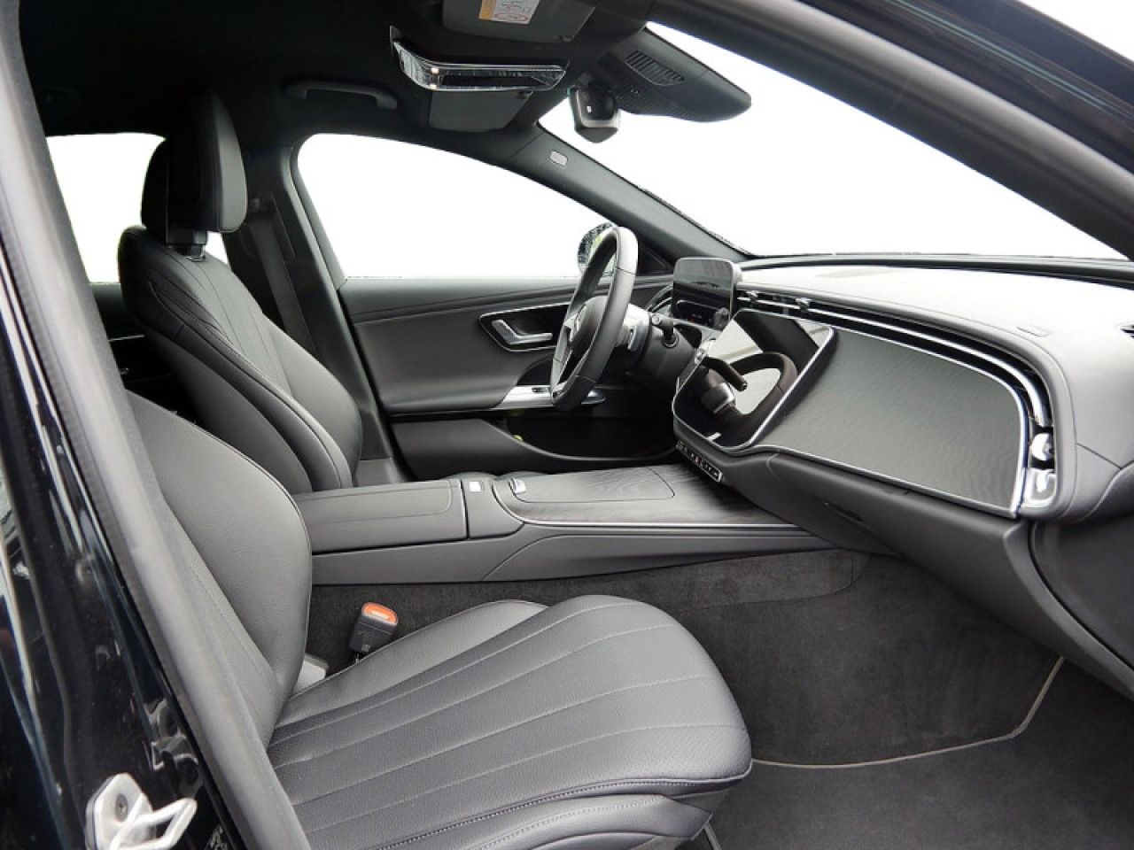 Mercedes-Benz E-Klasse – Bild 4