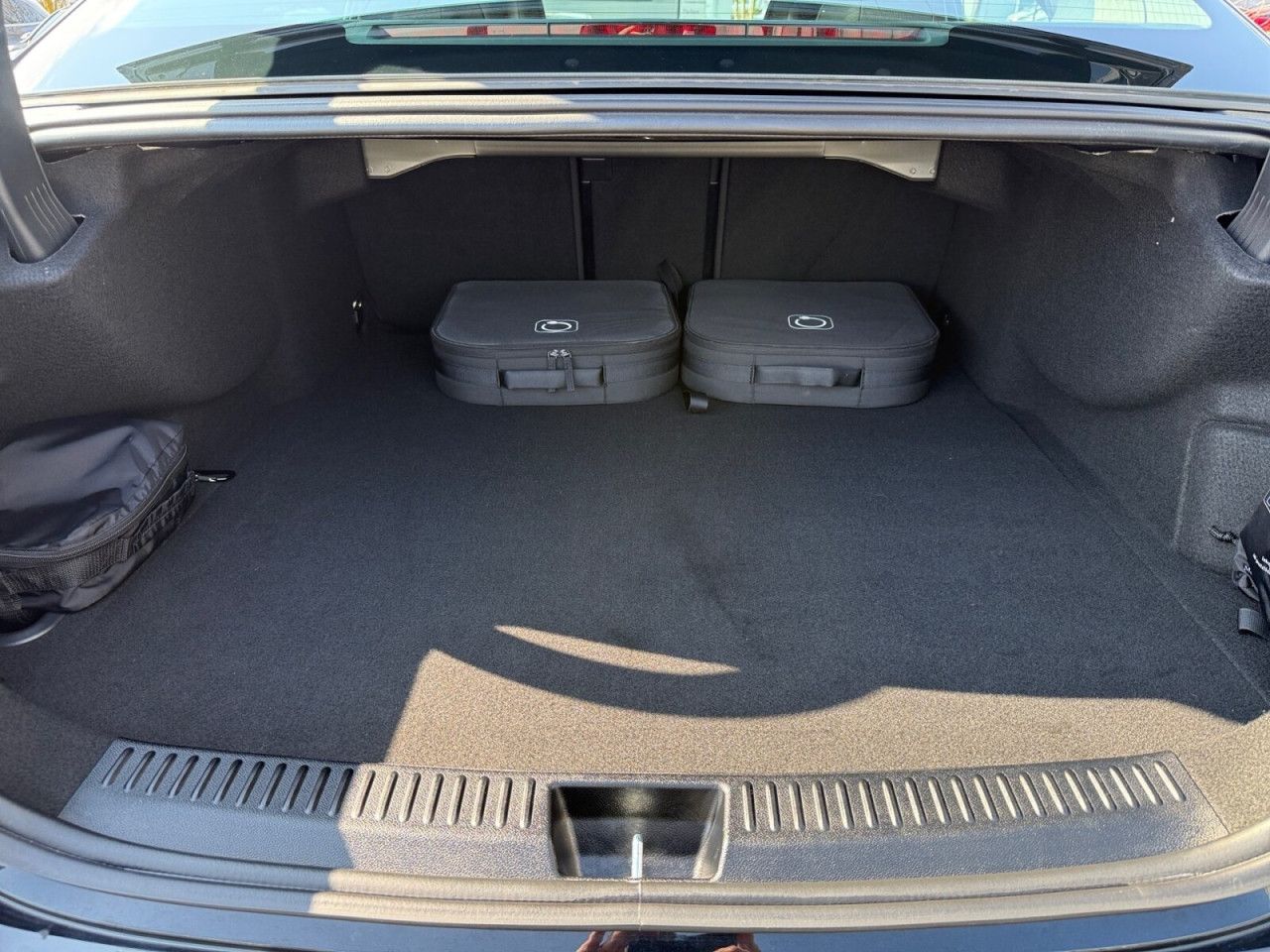 Mercedes-Benz E-Klasse – Bild 12