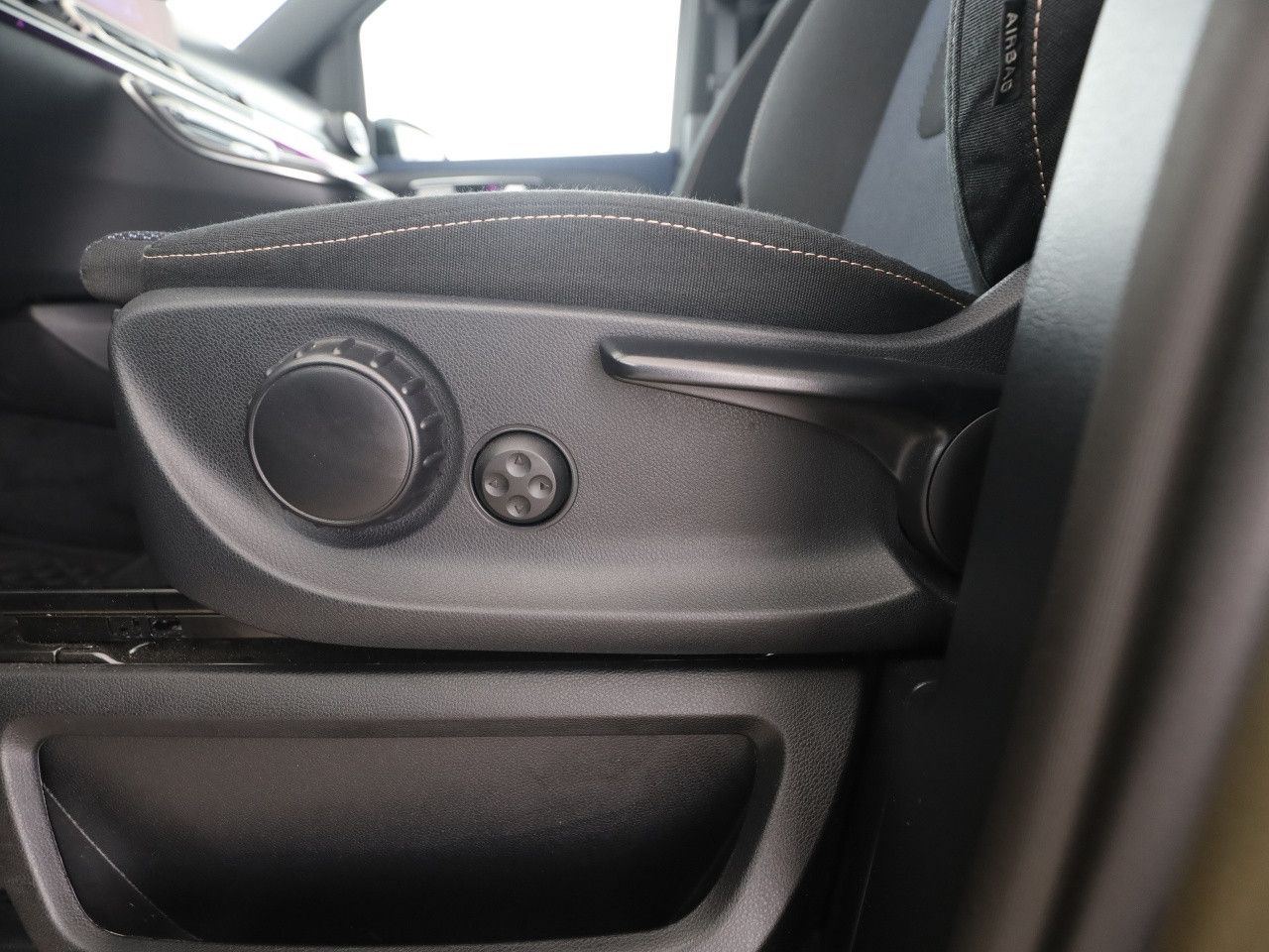 Mercedes-Benz EQV – Bild 17