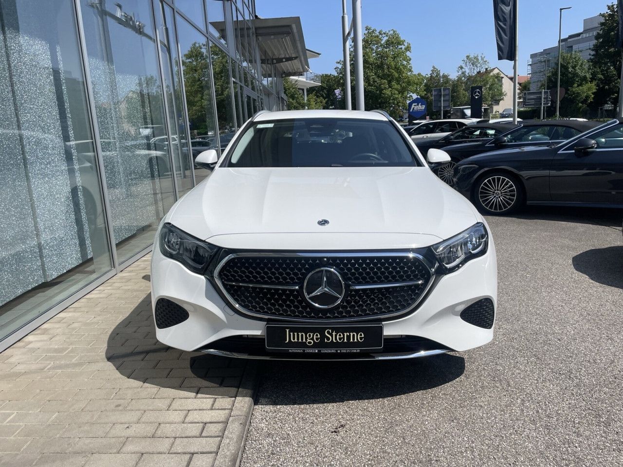 Mercedes-Benz E-Klasse – Bild 2