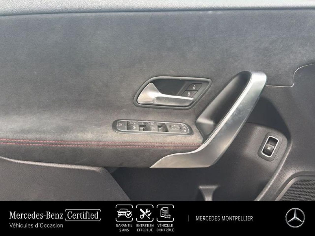 Photo du v&eacute;hicule 15 / 18