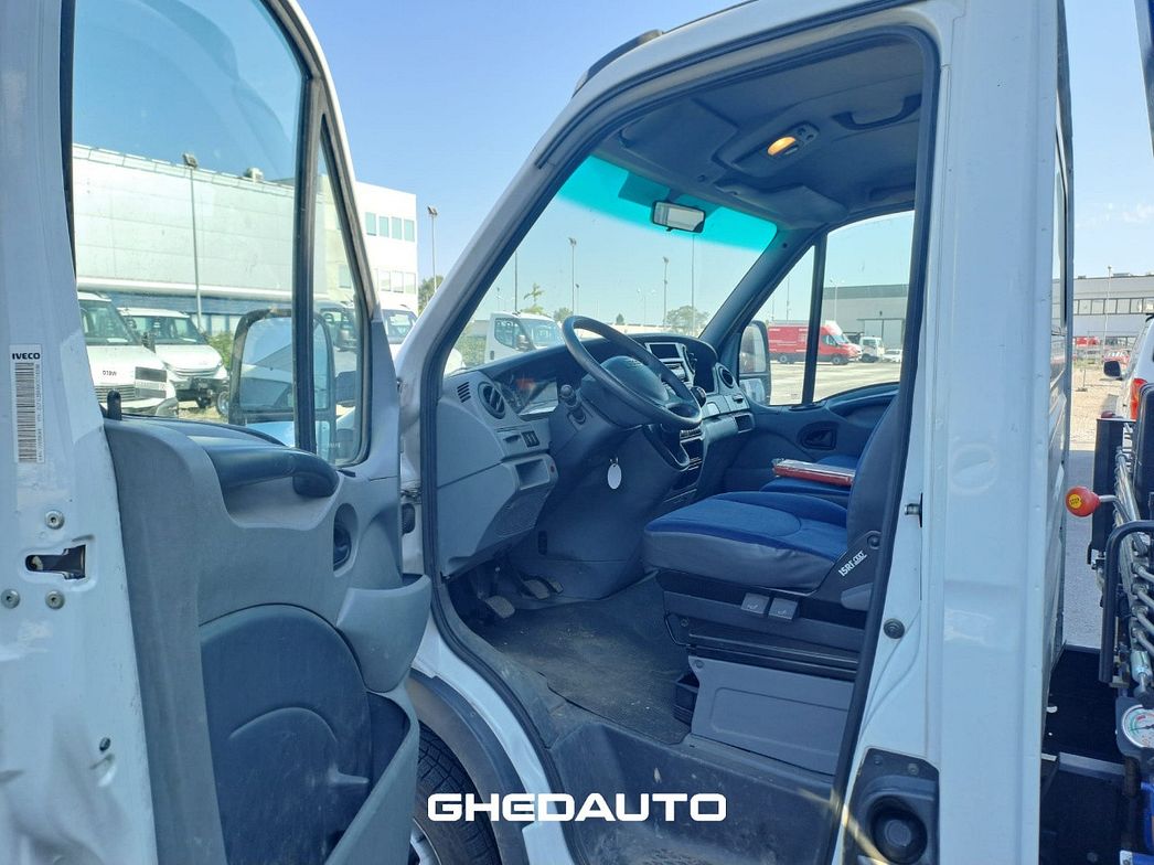 IVECO | 35C15 - CASSONE + GRU