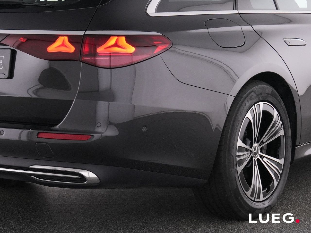 Mercedes-Benz E-Klasse – Bild 9