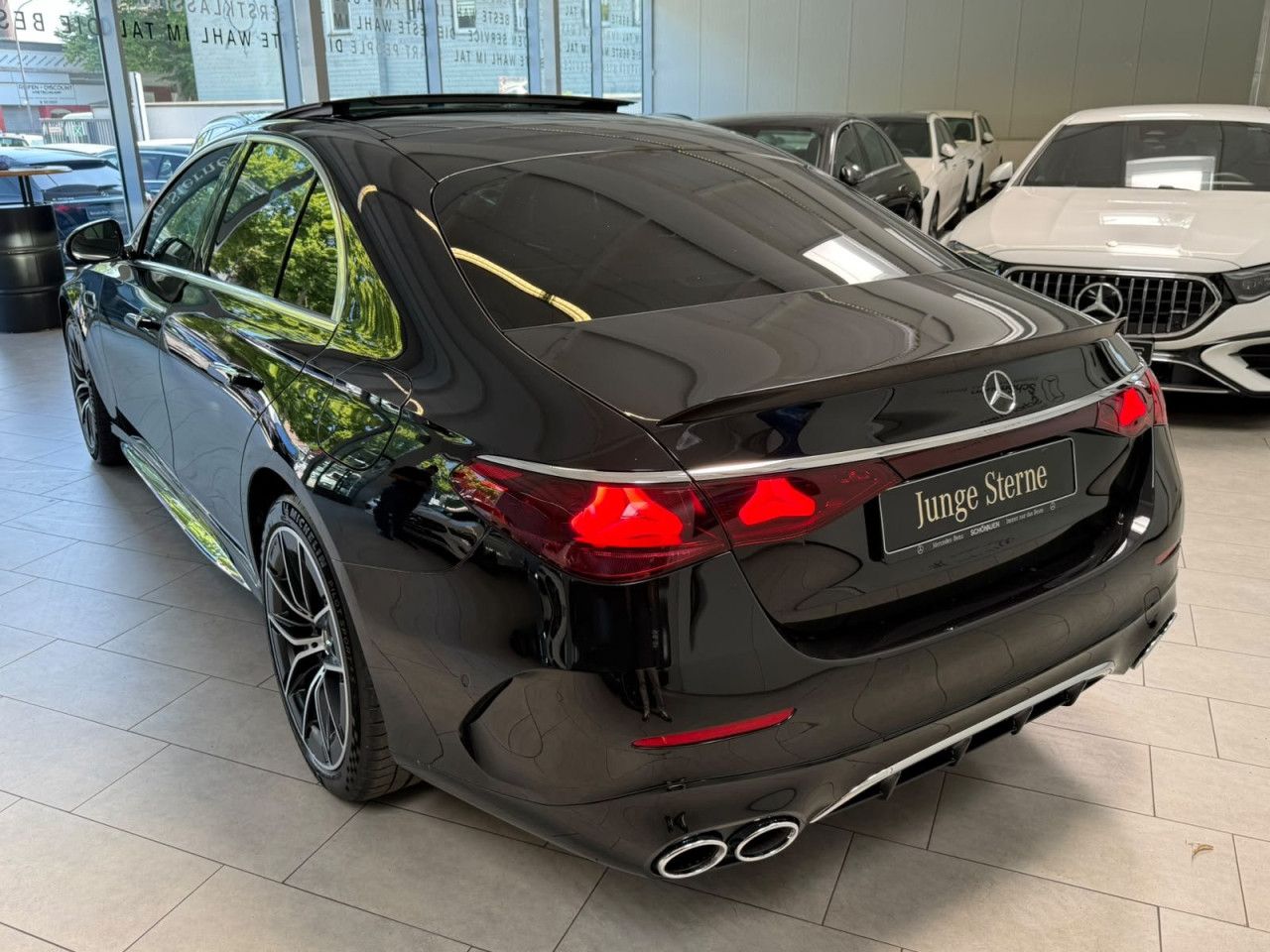 Mercedes-Benz E-Klasse – Bild 2