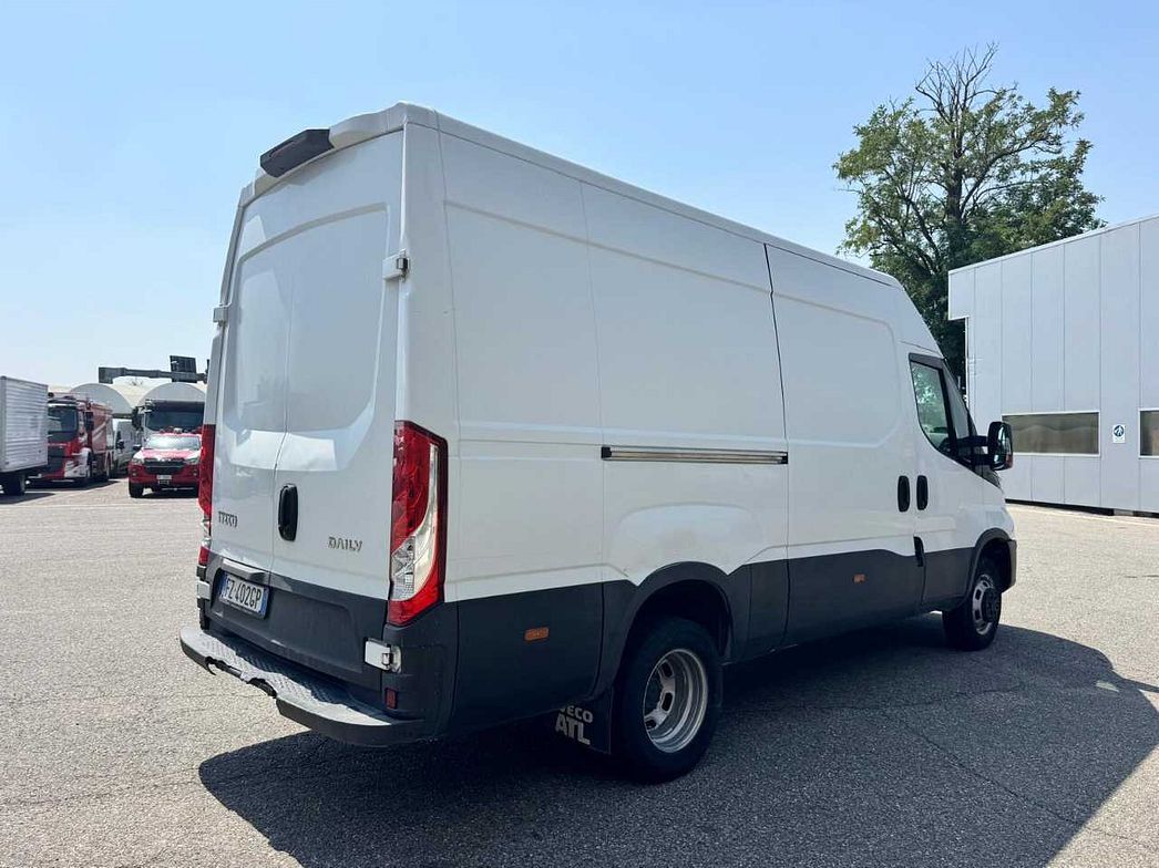 IVECO | Daily 35 C12 SV LH2 3520 E6d-temp