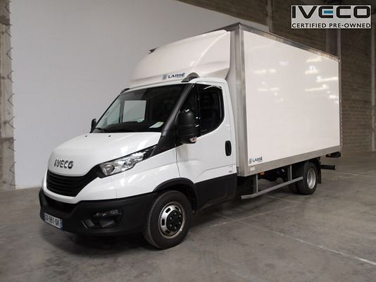 Vehicle image 1 / 5