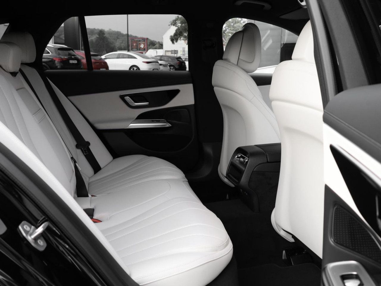Mercedes-Benz E-Klasse – Bild 6