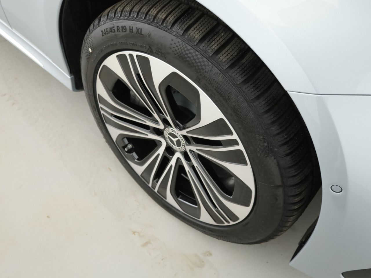 Mercedes-Benz E-Klasse – Bild 22