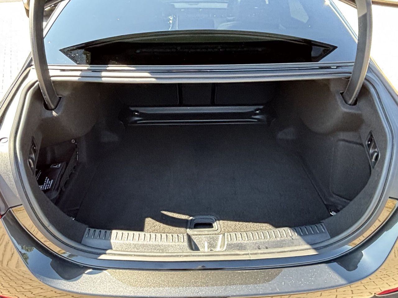 Mercedes-Benz E-Klasse – Bild 20