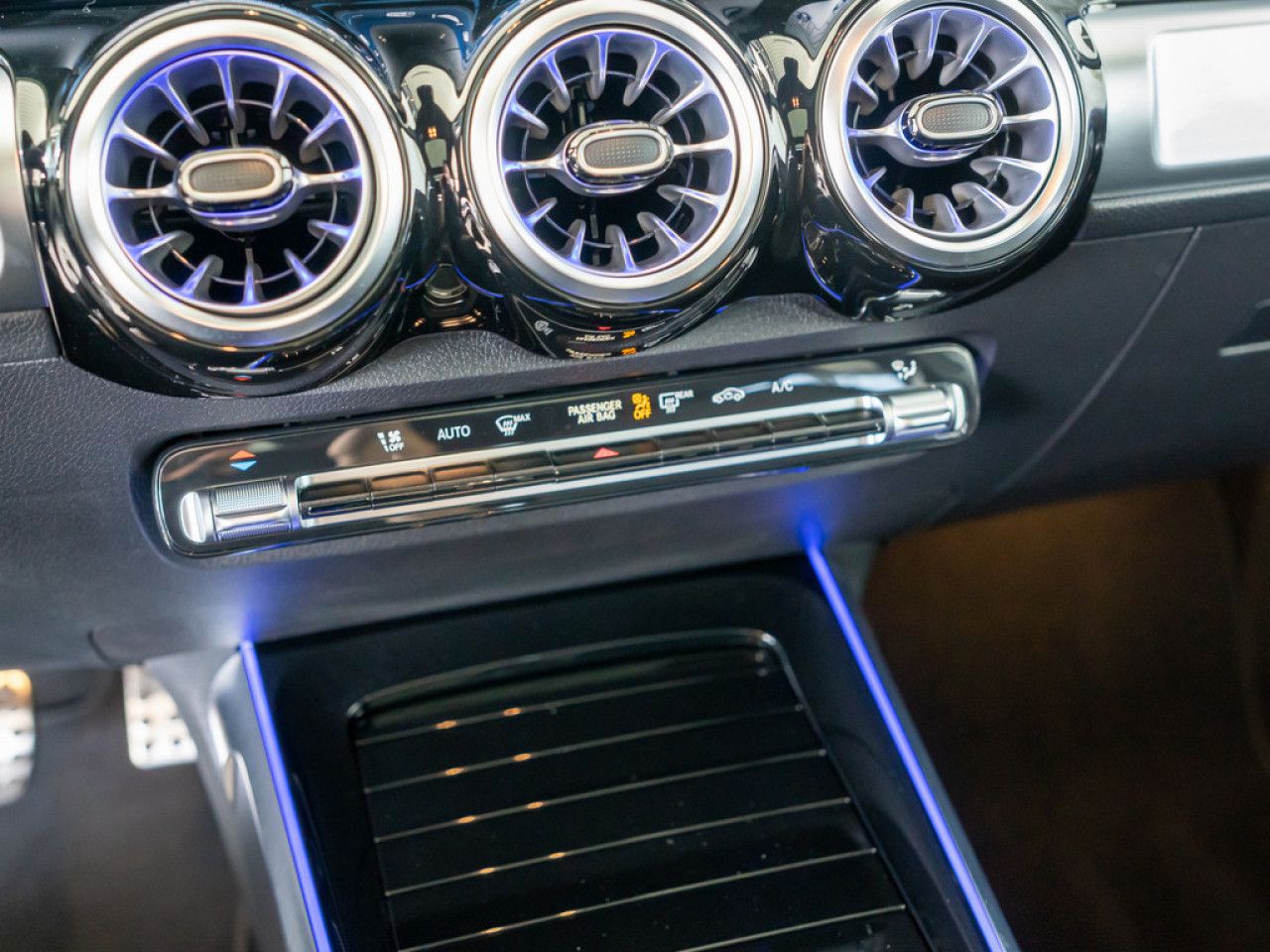 Mercedes-Benz GLB – Bild 14