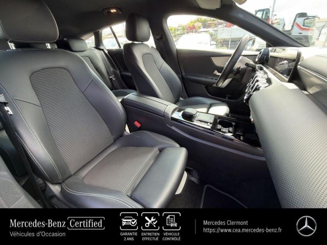 Photo du v&eacute;hicule 15 / 18