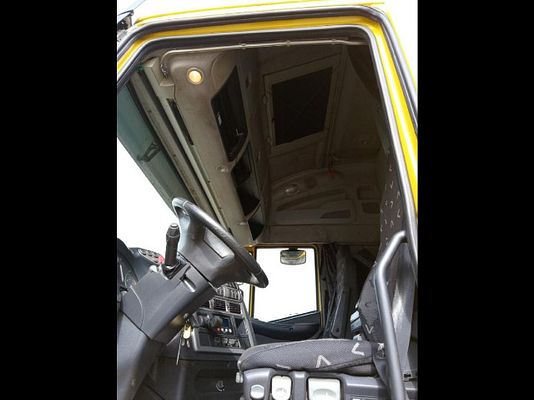 Vehicle image 4 / 17