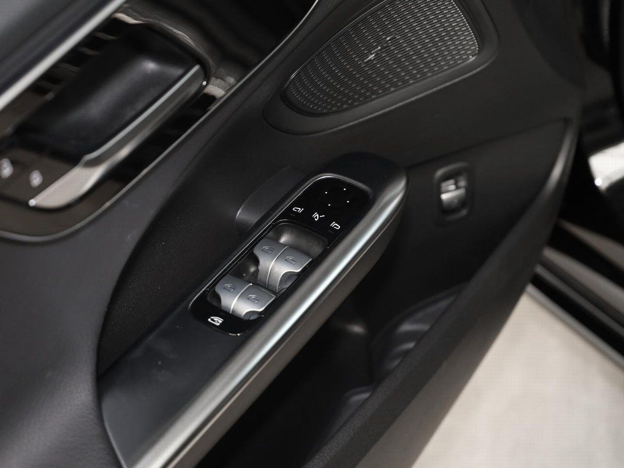 Mercedes-Benz C-Klasse – Bild 15