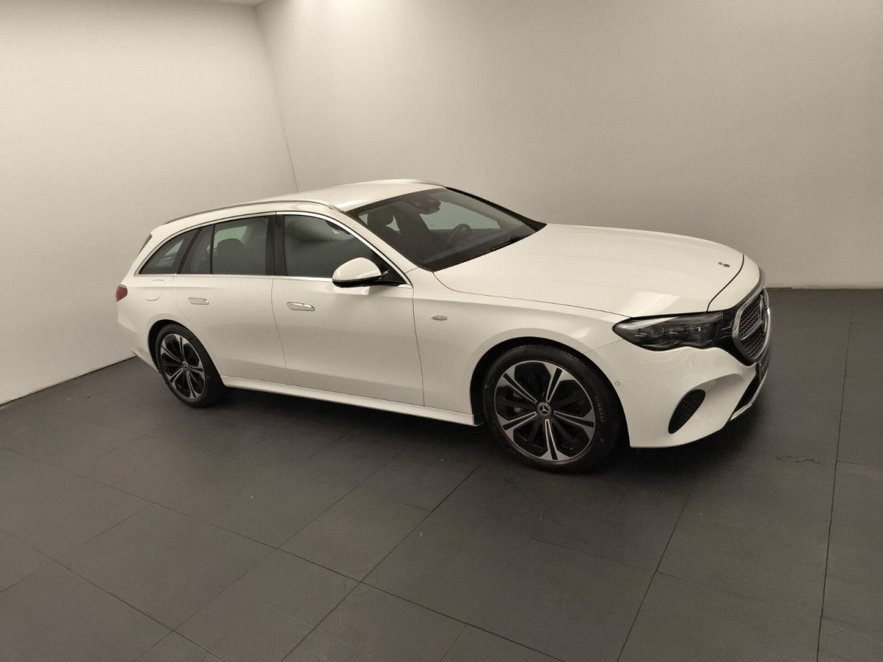 Mercedes-Benz E-Klasse – Bild 5