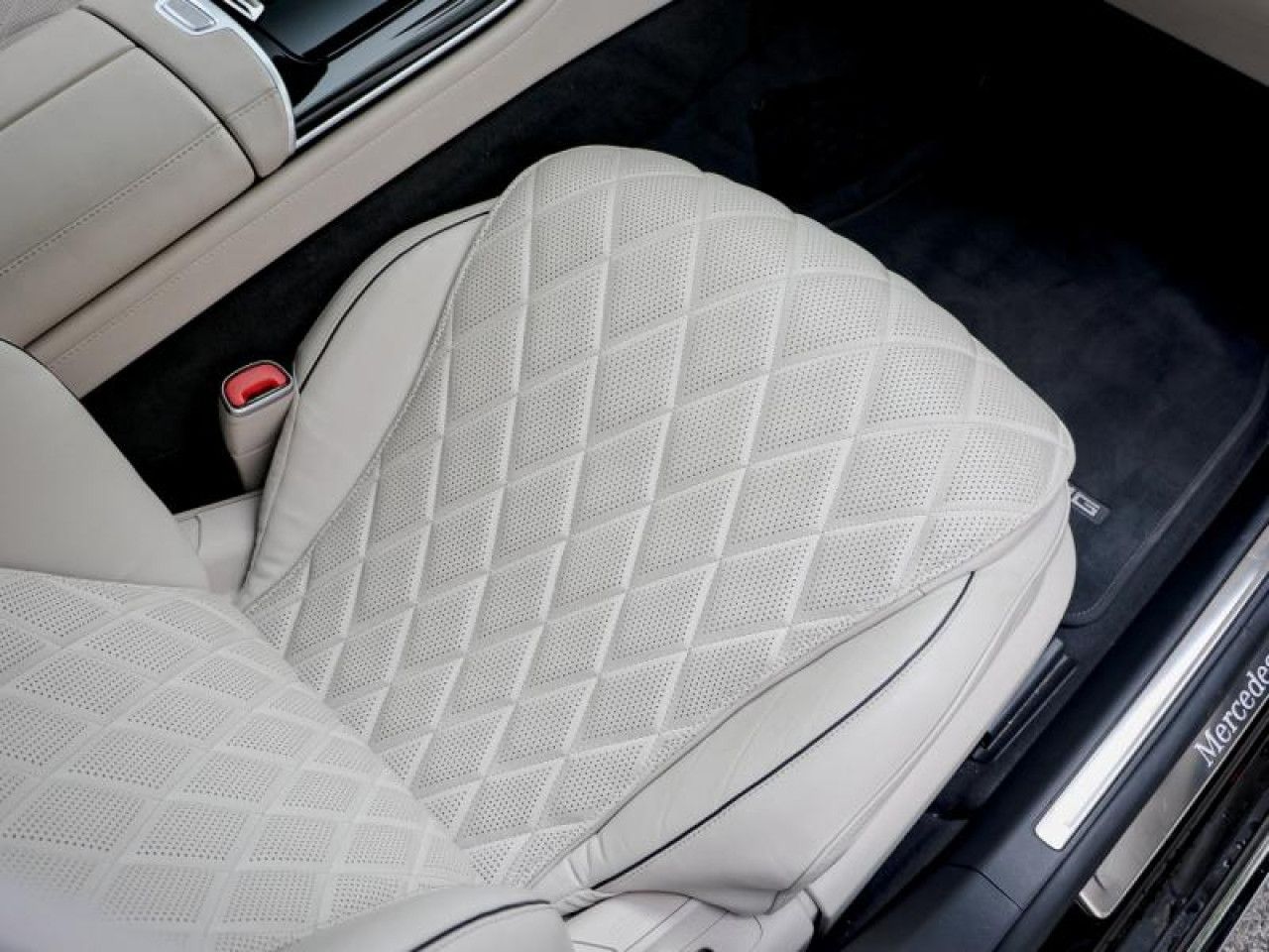 Photo du v&eacute;hicule 18 / 18