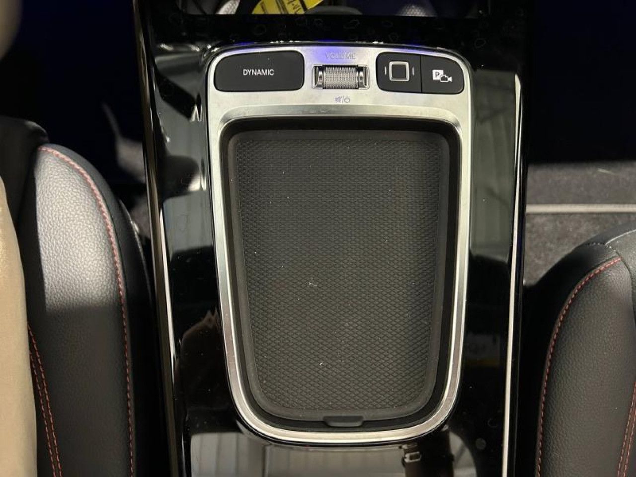 Photo du v&eacute;hicule 16 / 18