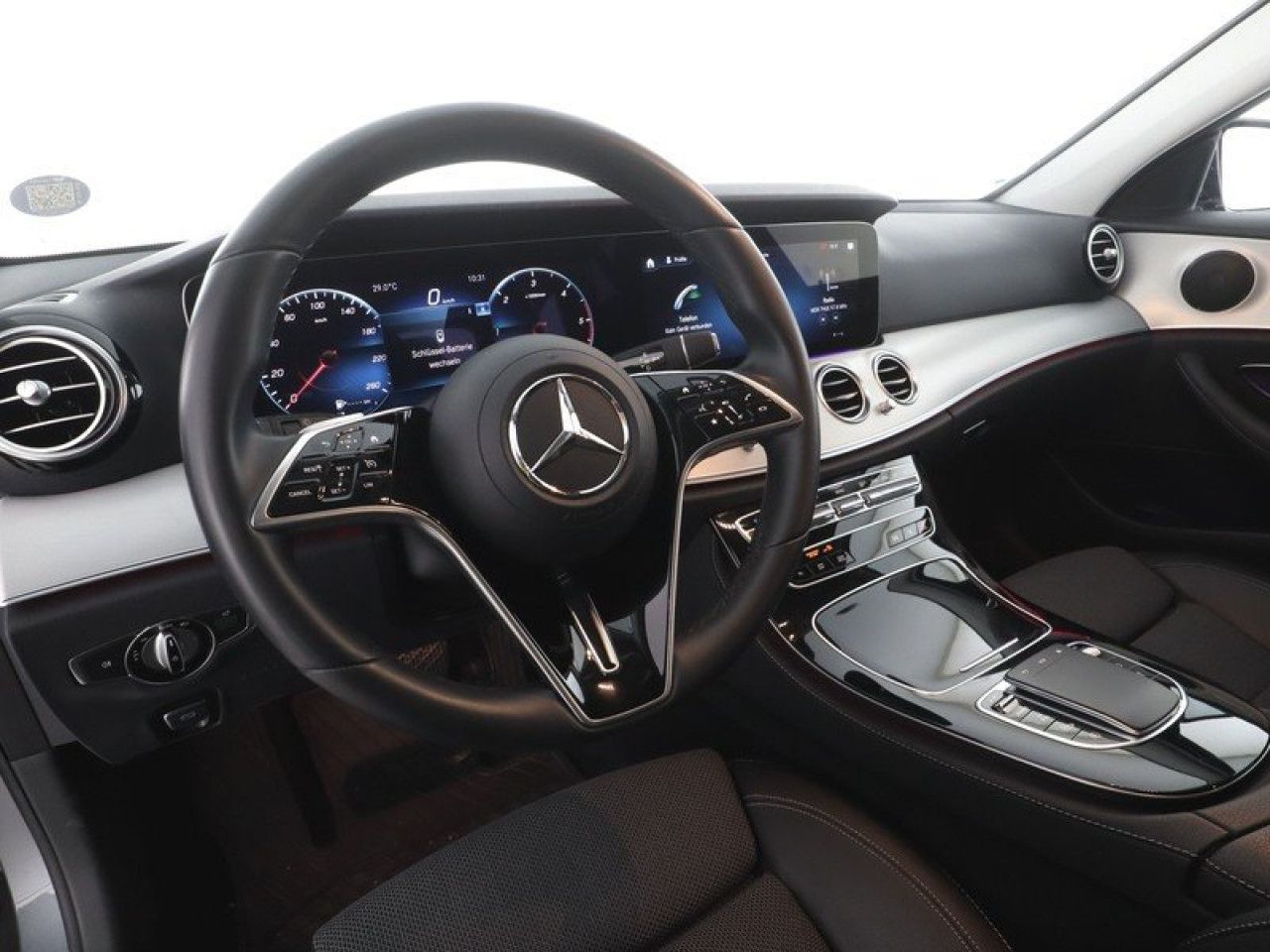 Mercedes-Benz E-Klasse – Bild 10