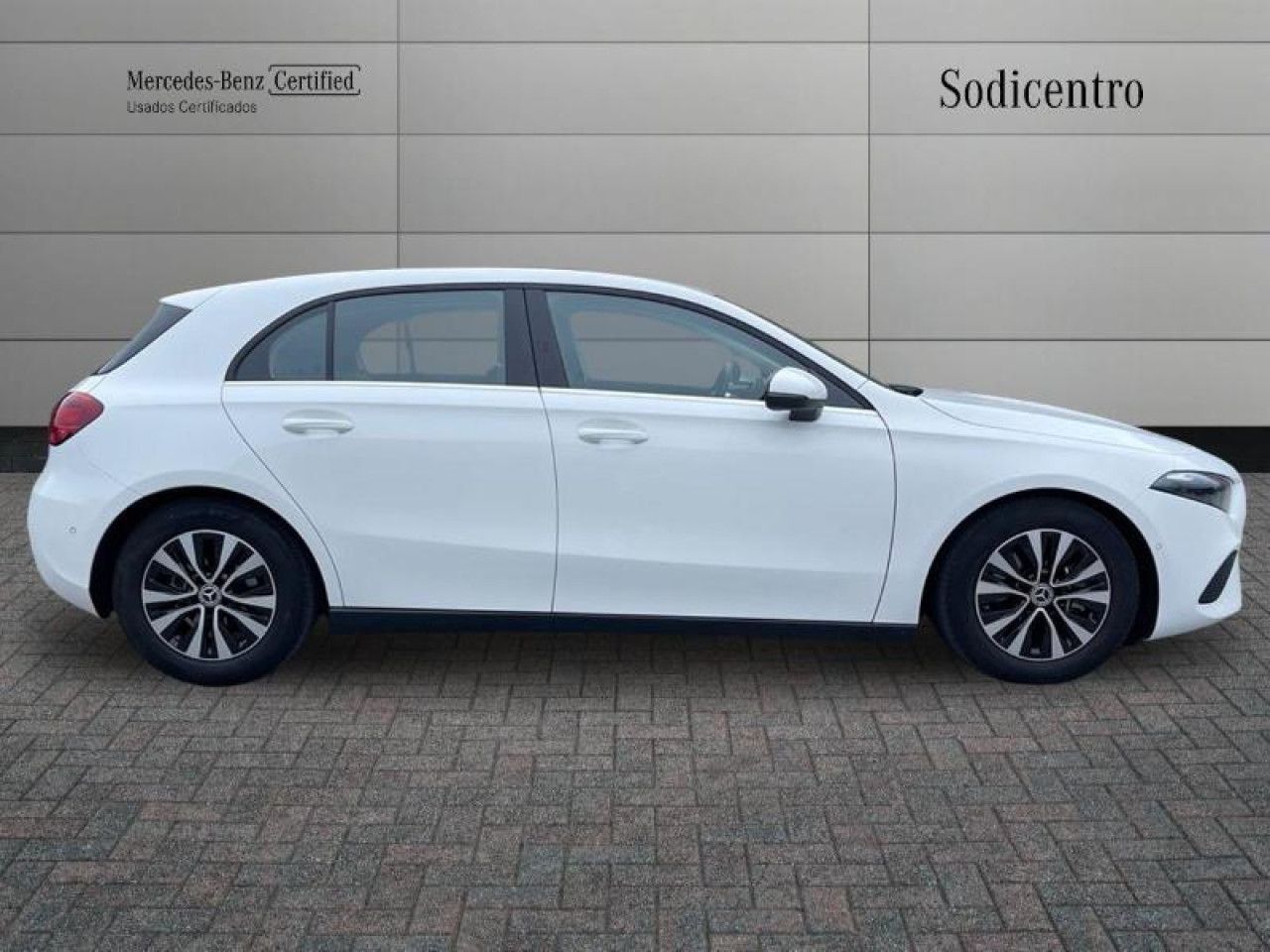 Imagem do ve&iacute;culo 7 / 20