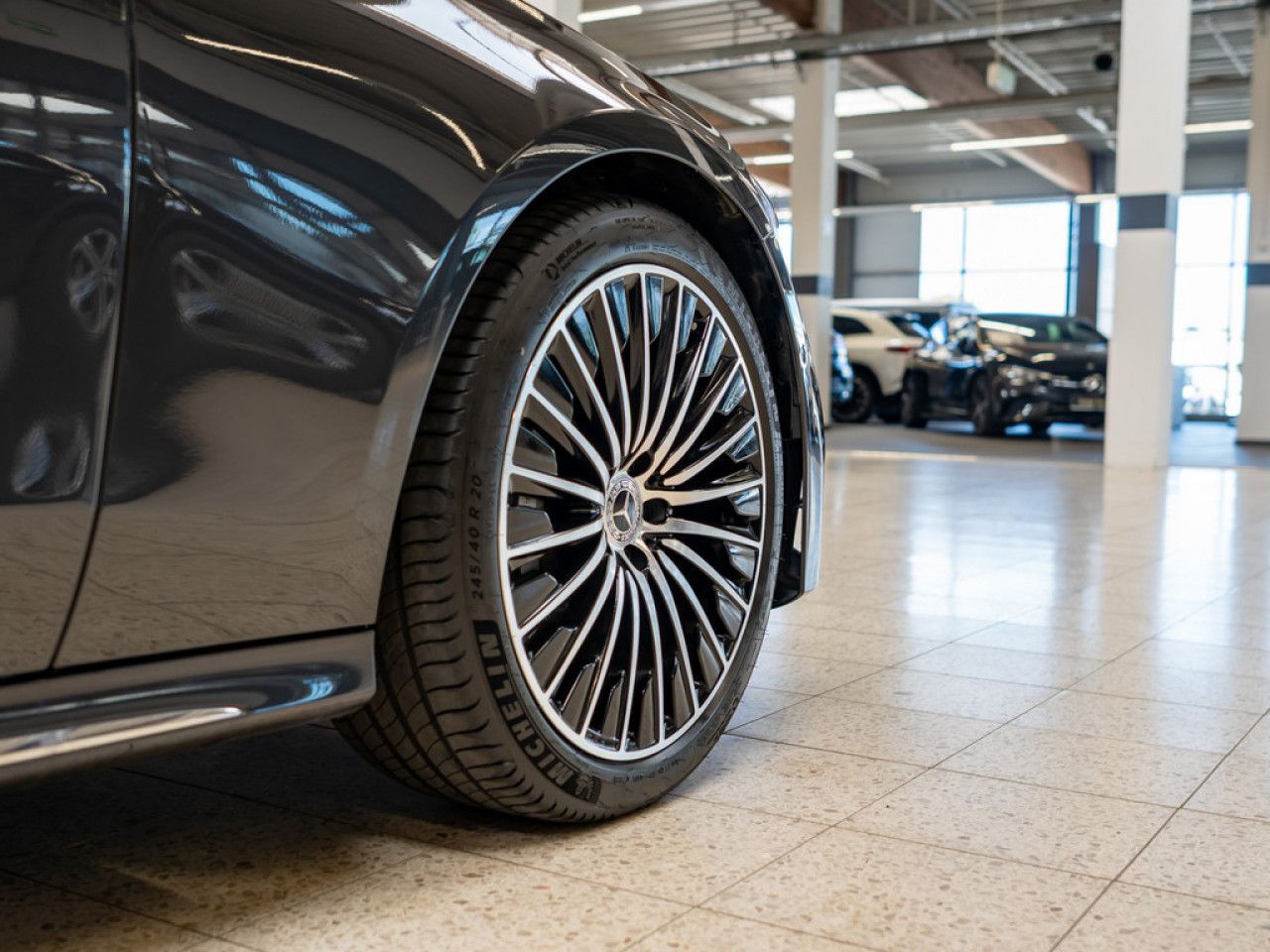 Mercedes-Benz E-Klasse – Bild 8