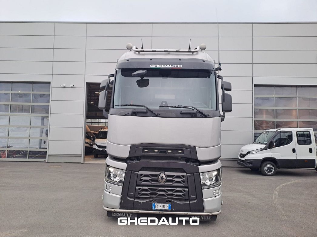 Renault | TRATTORE STRADALE RENAULT T 520 HIGH CAB