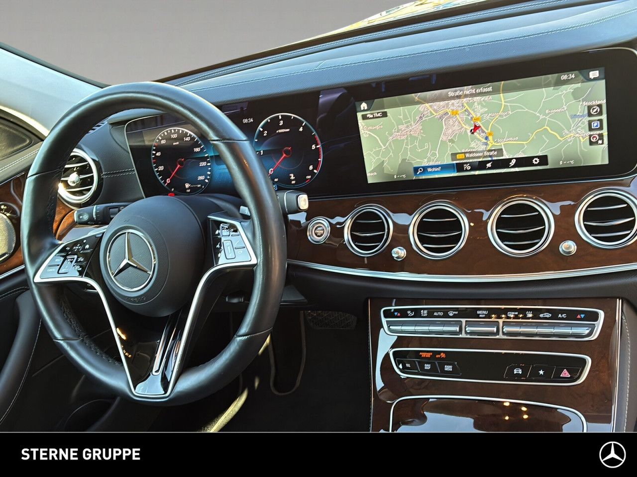 Mercedes-Benz E-Klasse – Bild 13
