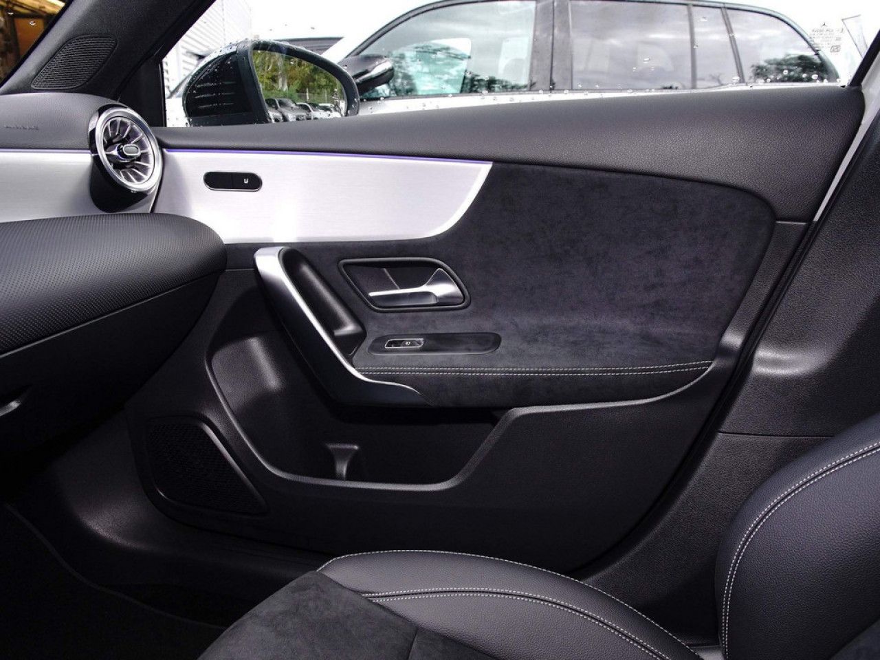 Mercedes-Benz A-Klasse – Bild 12