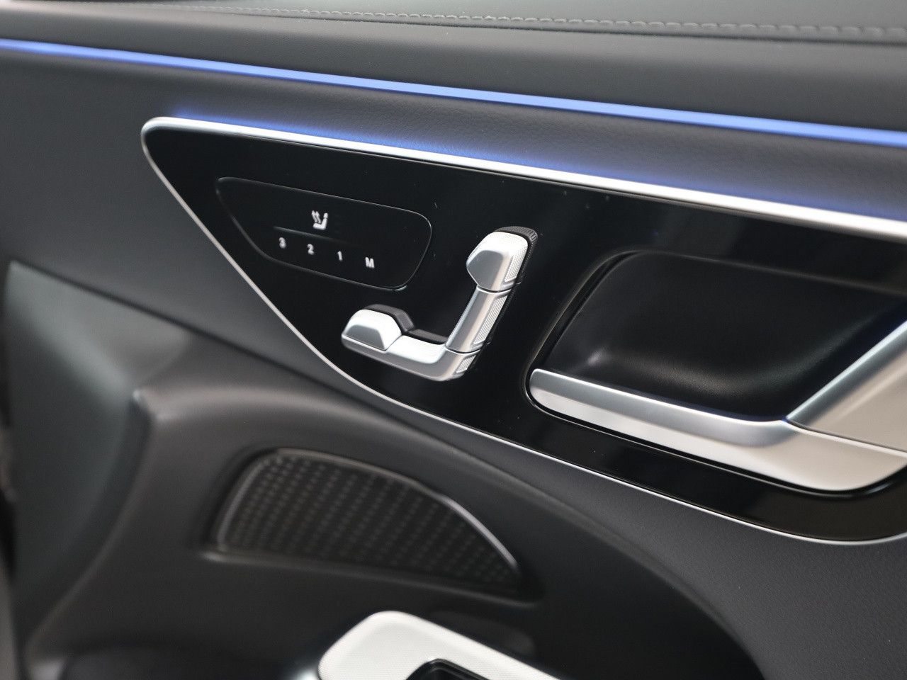 Mercedes-Benz E-Klasse – Bild 17